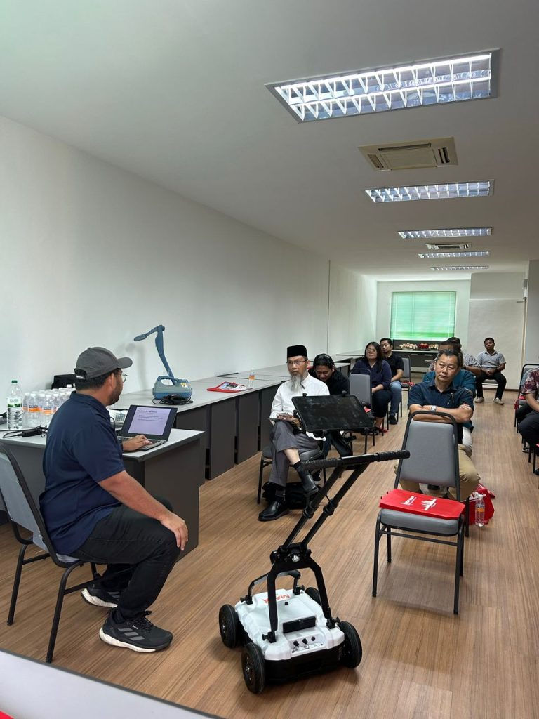 BRIEFING AND DEMO SESSION ON UNDERGROUND UTILITY DETECTION TECHNOLOGY FOR LAND SURVEYORS IN SARAWAK 1 WhatsApp Image 2025 07 09 at 11.11.13 AM The Association of Consulting Licensed Land Surveyors Sarawak